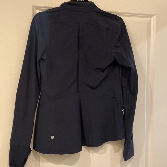 Lululemon zip up - Picture 5 of 7